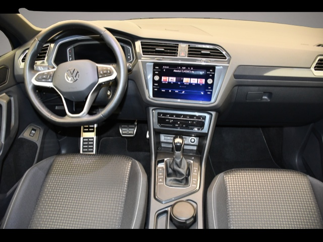 Volkswagen Tiguan (12/2021, Benzin)