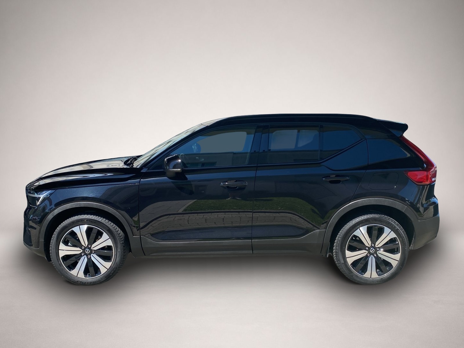 Volvo XC40 (05/2023, ELECTRIC)