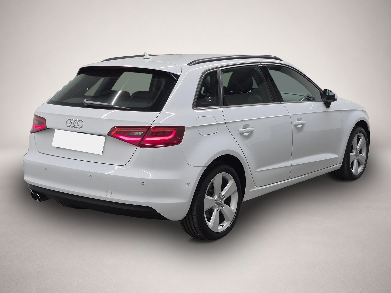 Audi A3 (04/2015, Benzin)
