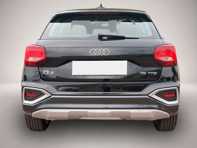 Audi Q2 (03/2023, Benzin)