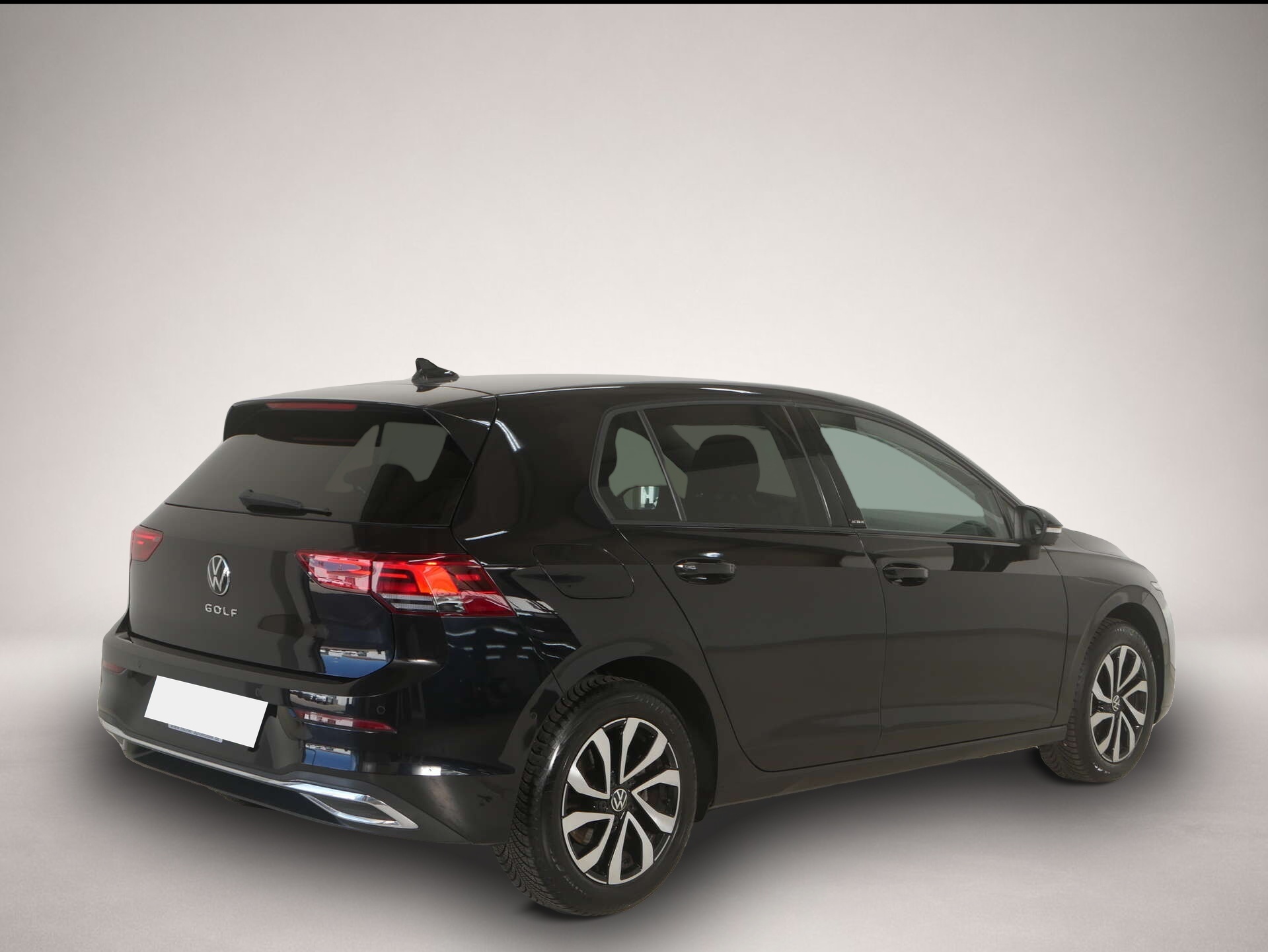 Volkswagen Golf (01/2023, Benzin)