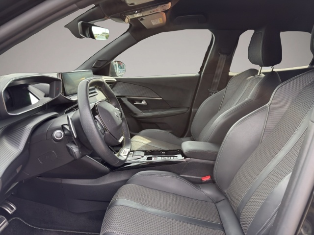 Peugeot 2008 (08/2023, Benzin)