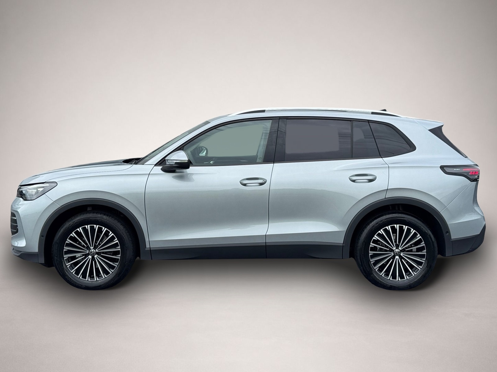 Volkswagen Tiguan (04/2026, Benzin)