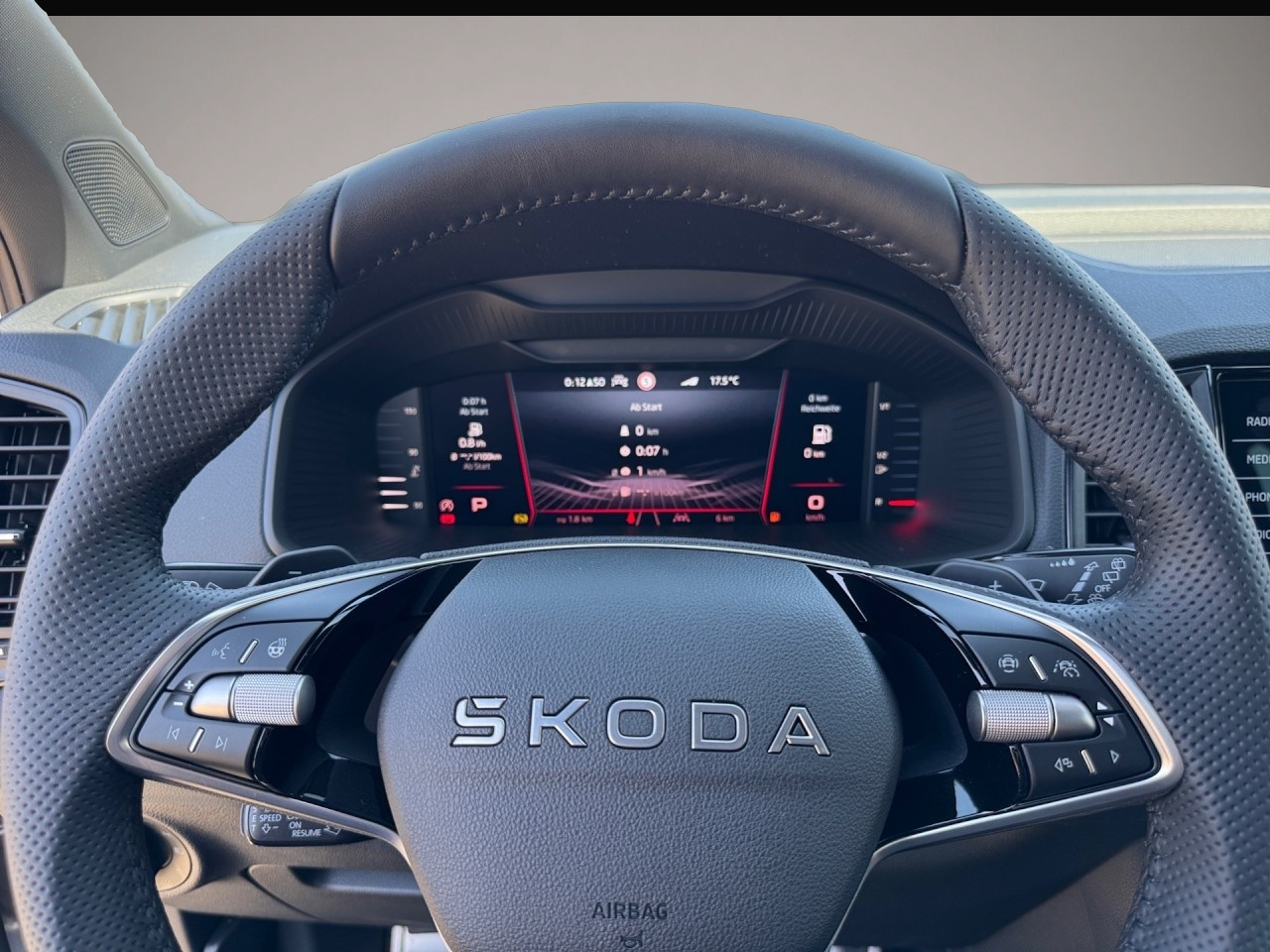 Skoda Karoq (, Benzin)