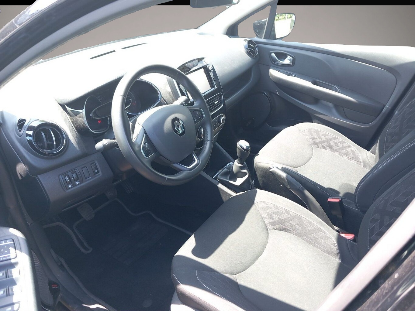 Renault Clio (02/2019, Benzin)