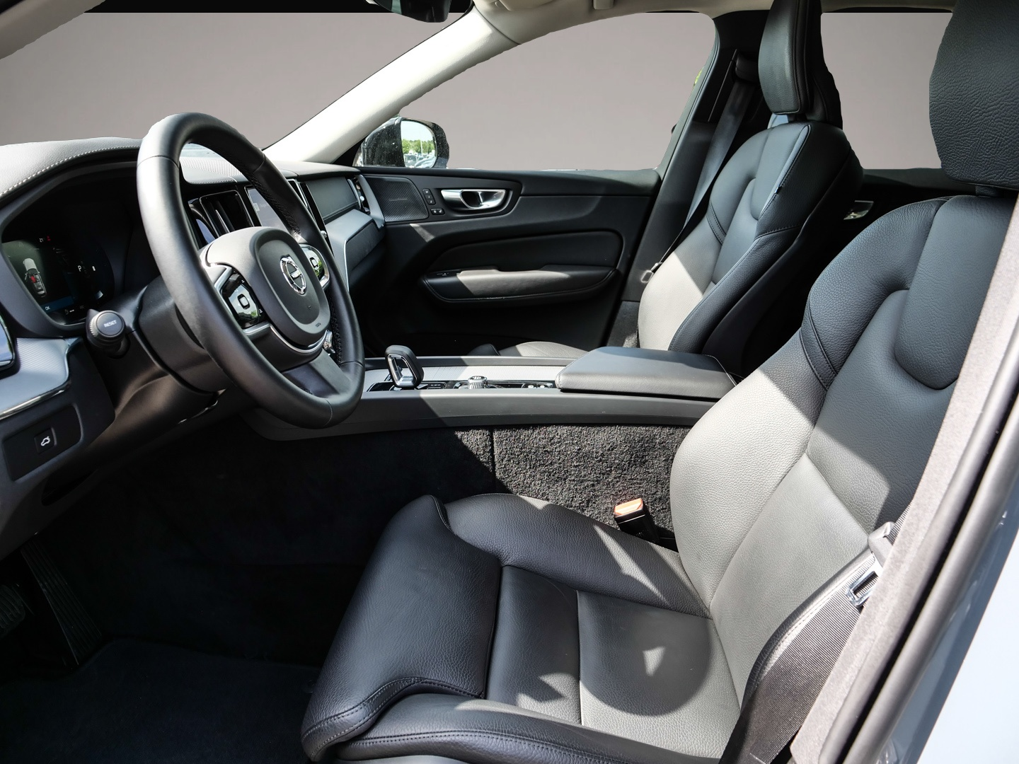 Volvo XC60 (04/2023, Diesel)