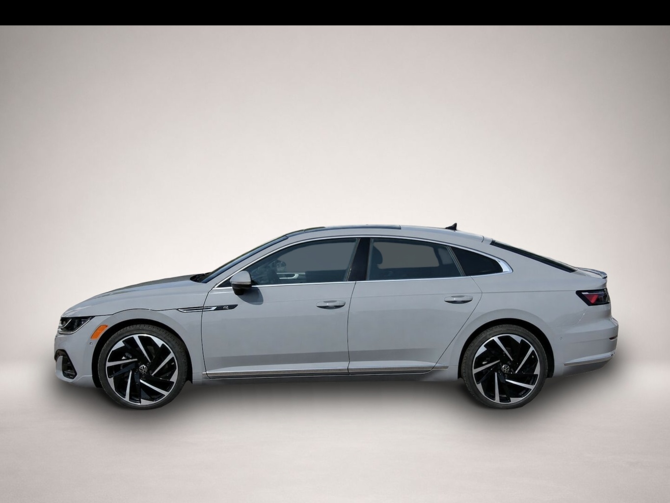 Volkswagen Arteon (10/2025, Benzin)
