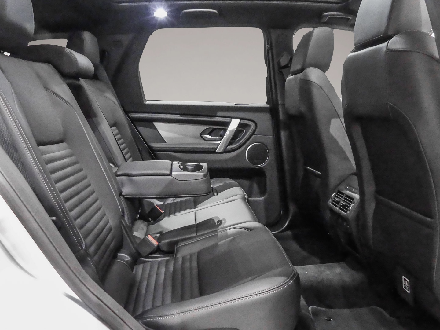 Land-Rover Discovery Sport (02/2026, Diesel)