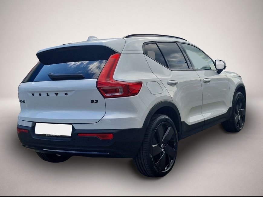 Volvo XC40 (08/2025, Benzin)