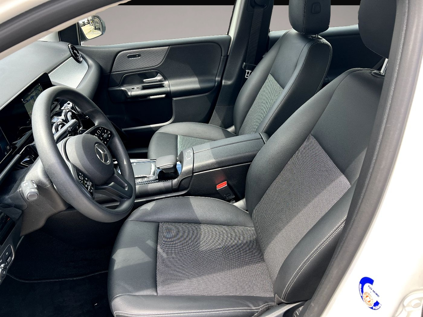 Mercedes-Benz B 220 (05/2022, Diesel)