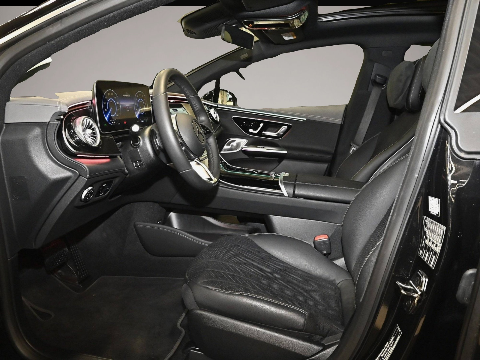 Mercedes-Benz EQE (12/2024, ELECTRIC)