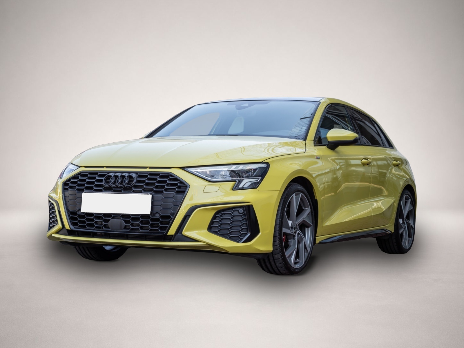 Audi A3 (08/2023, Benzin)