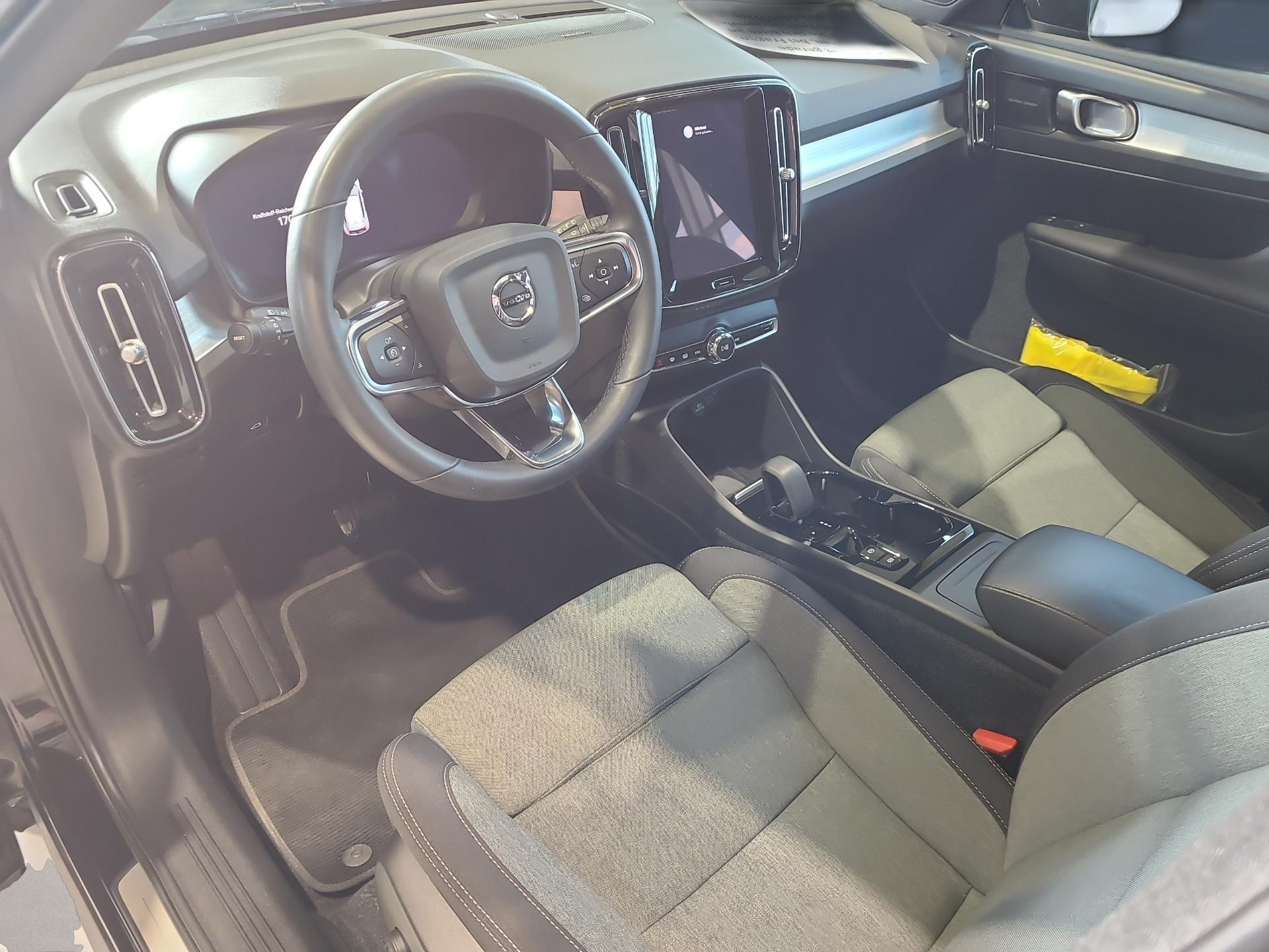 Volvo XC40 (07/2022, Benzin)