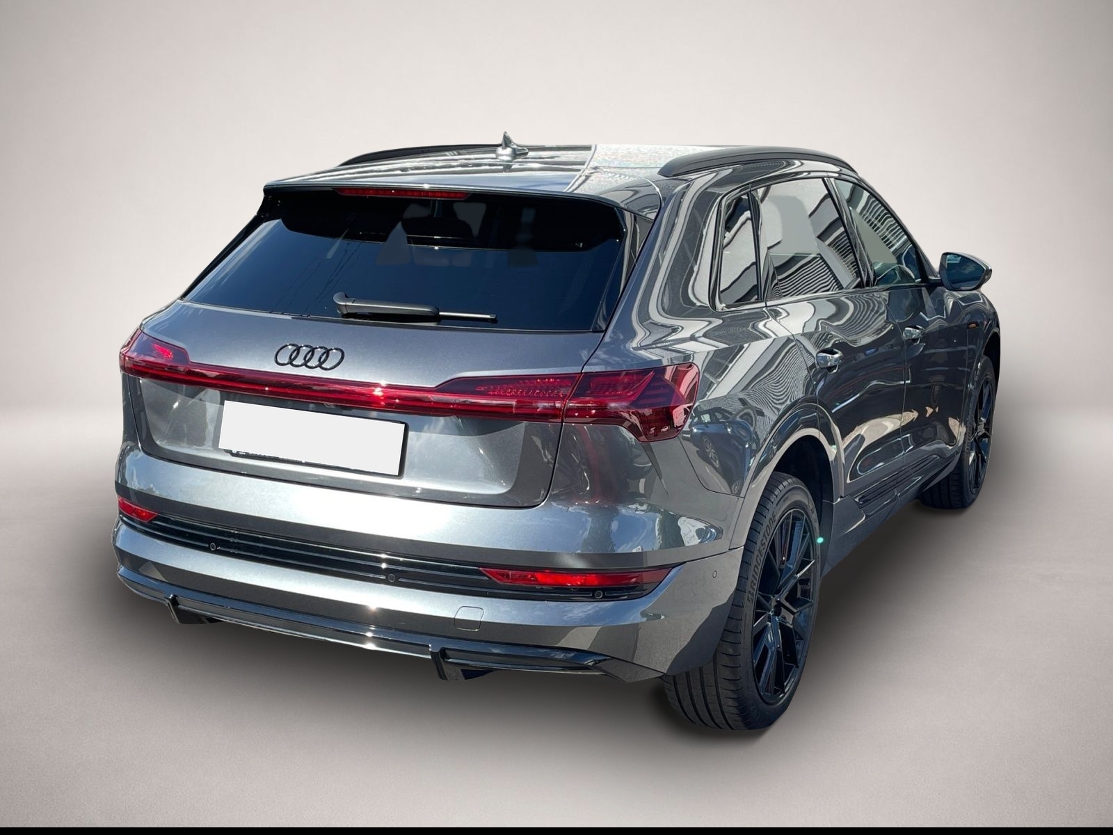Audi quattro (11/2022, ELECTRIC)