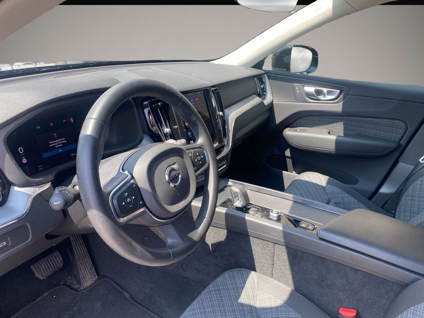 Volvo XC60 (01/2023, Benzin)