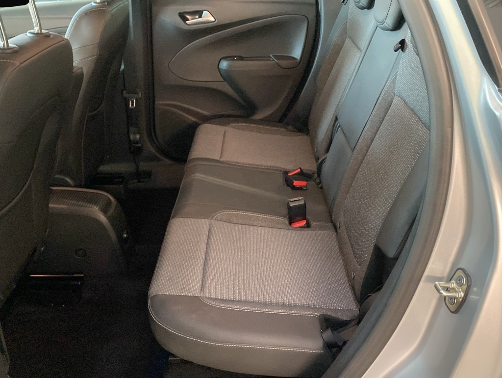 Opel Crossland (X) (08/2024, Benzin)