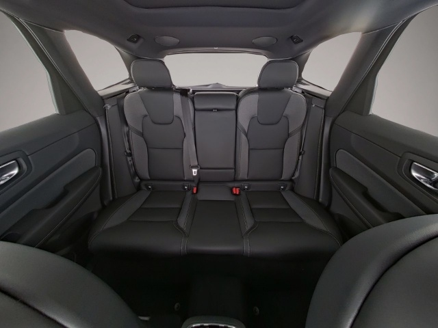 Volvo XC60 (05/2025, Benzin)