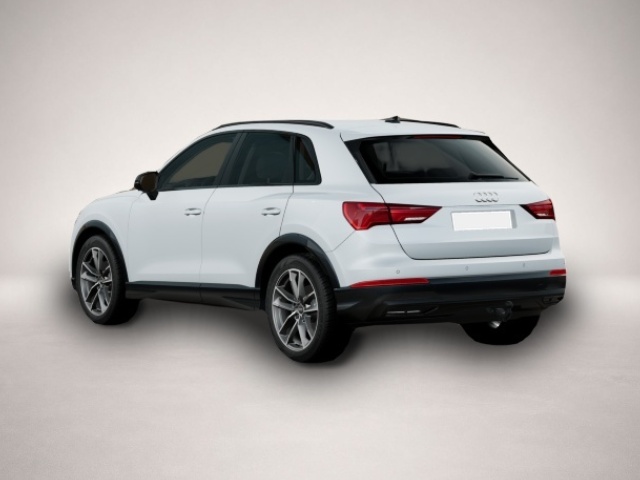 Audi Q3 (01/2026, Benzin)