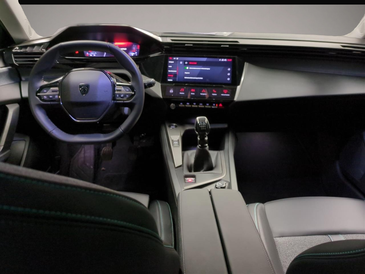 Peugeot 308 (10/2024, Benzin)