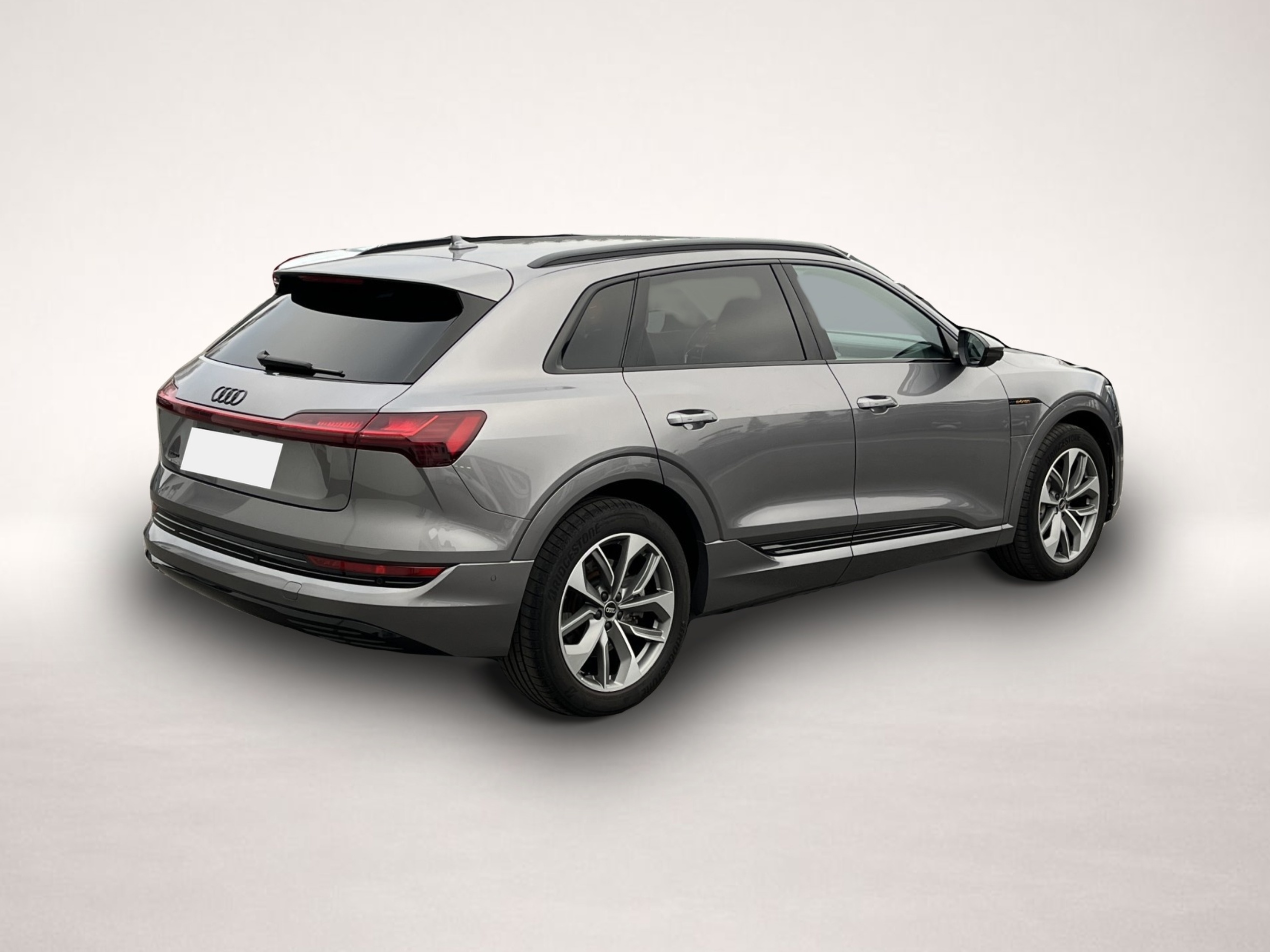 Audi e-tron (06/2022, ELECTRIC)