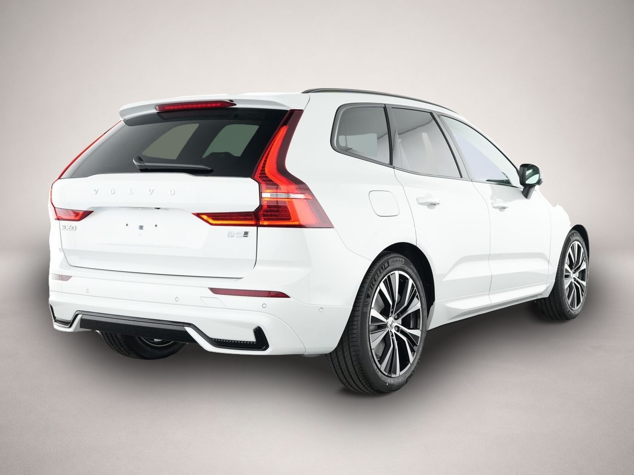 Volvo XC60 (05/2025, Benzin)