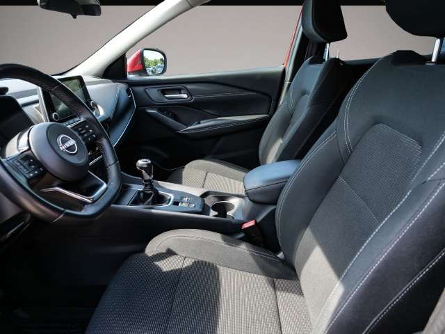 Nissan Qashqai (11/2022, Benzin)