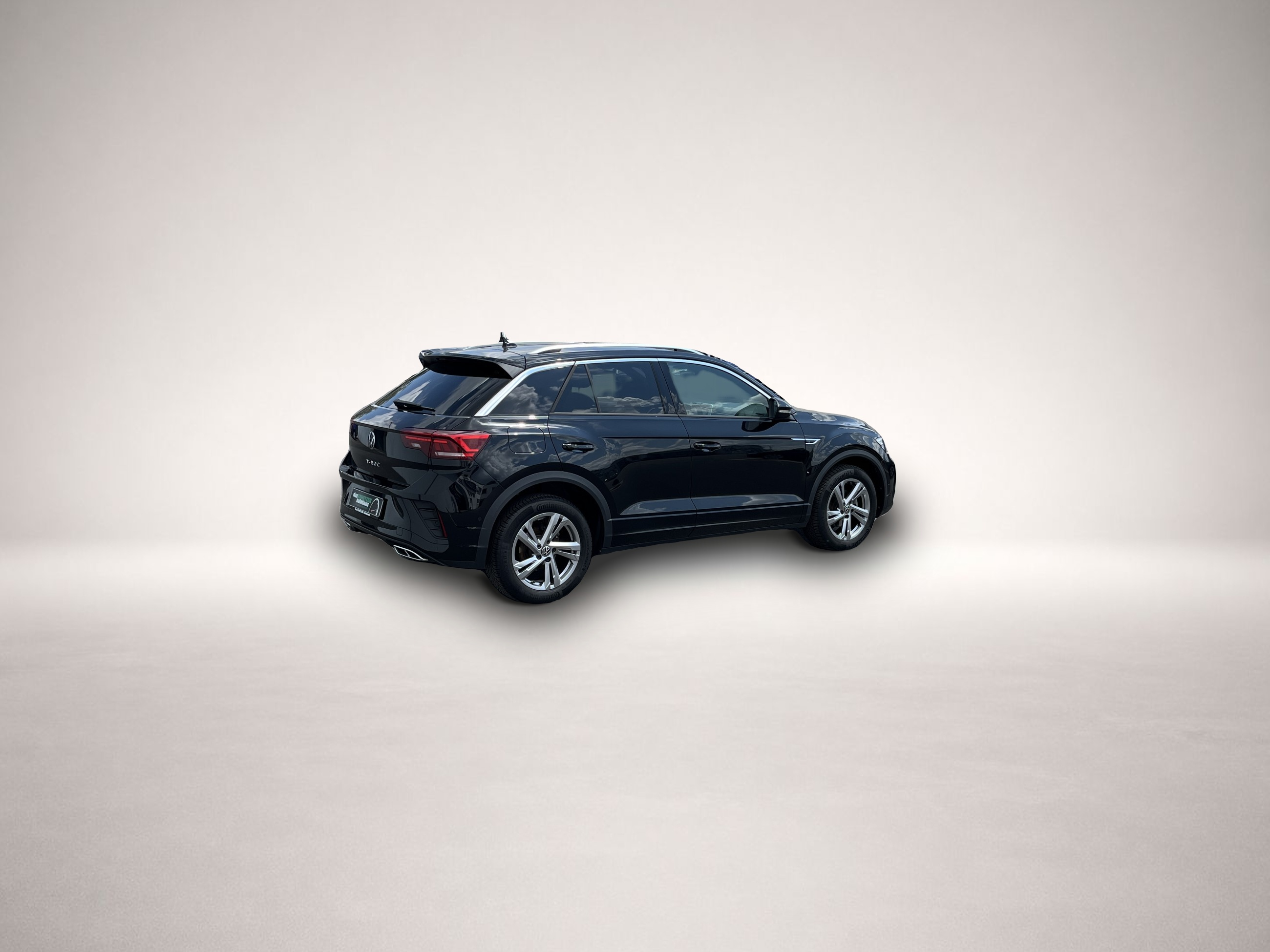 Volkswagen T-Roc (10/2025, Benzin)