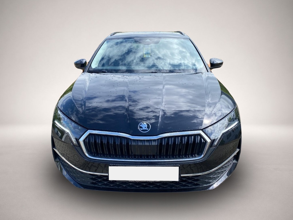 Skoda Octavia (06/2025, Benzin)