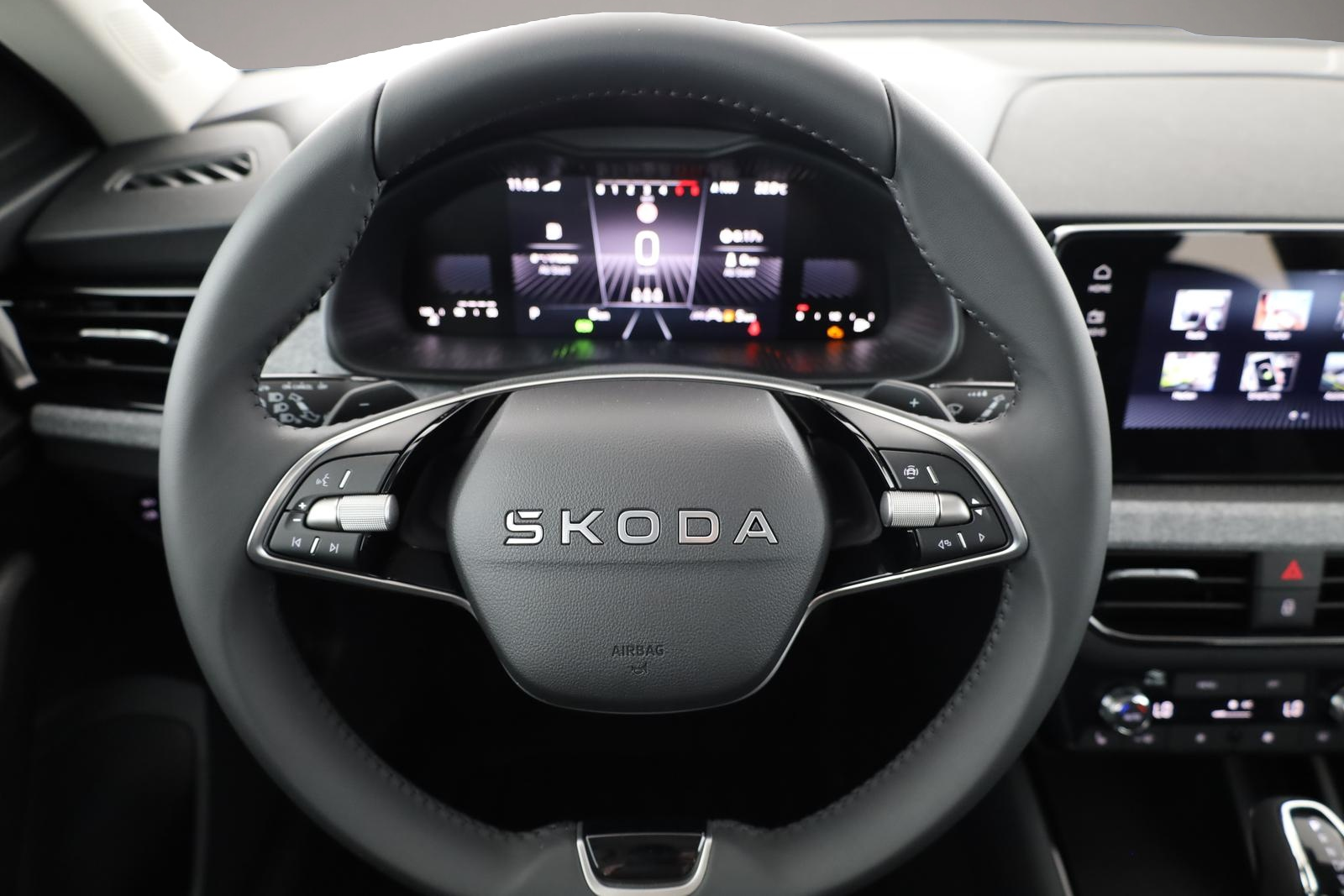 Skoda Kamiq (07/2026, Benzin)