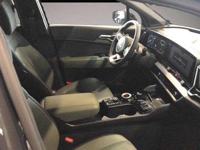 KIA Sportage (11/2023, Benzin)