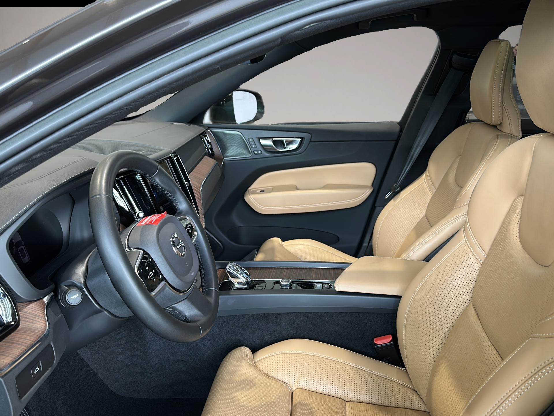 Volvo XC60 (03/2023, Diesel)
