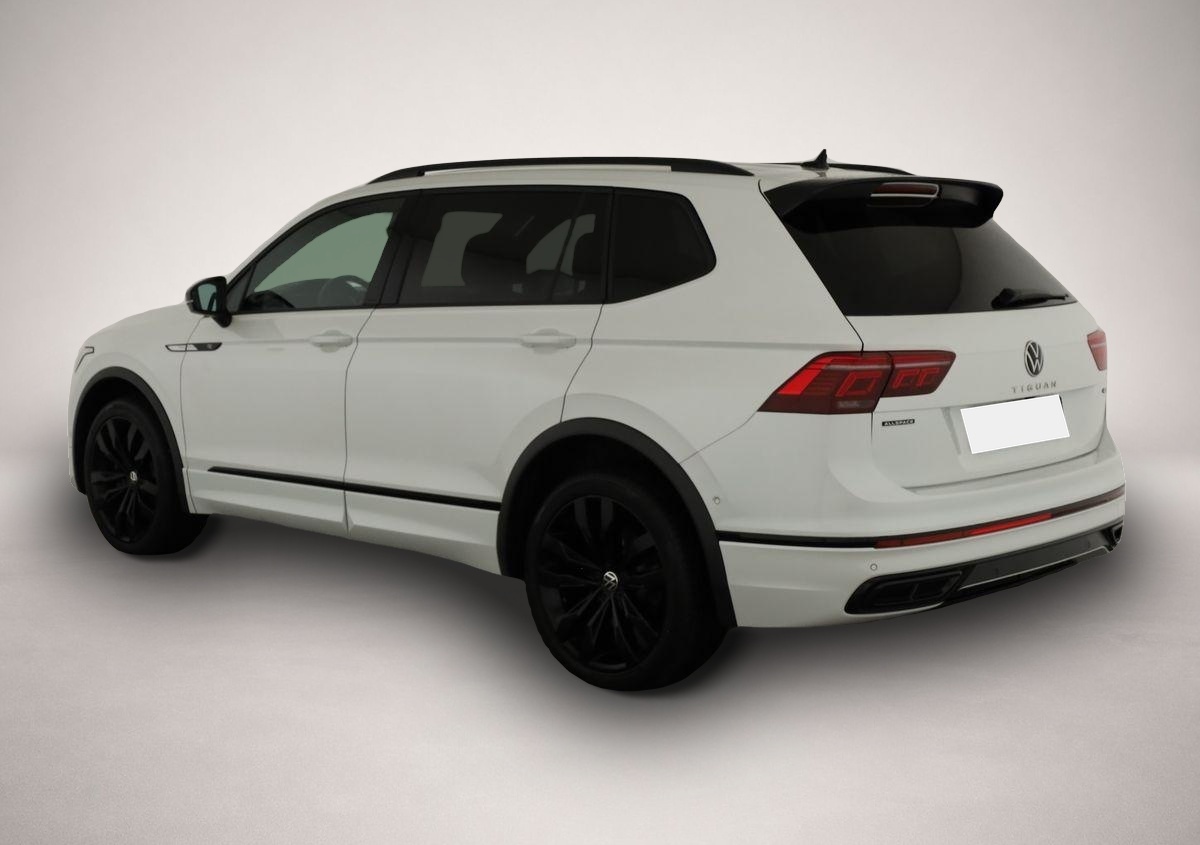 Volkswagen Tiguan Allspace (10/2023, Benzin)