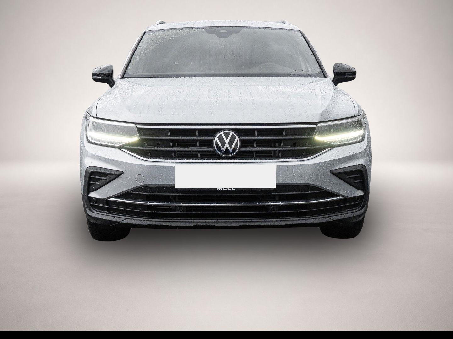 Volkswagen Tiguan (01/2023, Benzin)