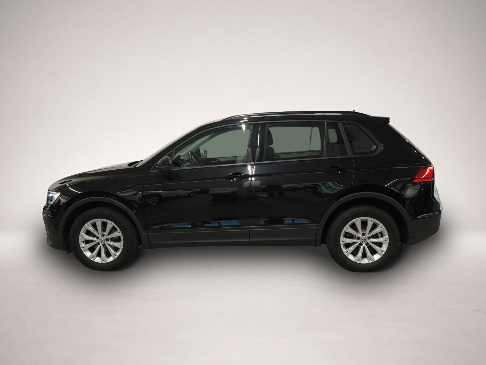 Volkswagen Tiguan (03/2021, Benzin)