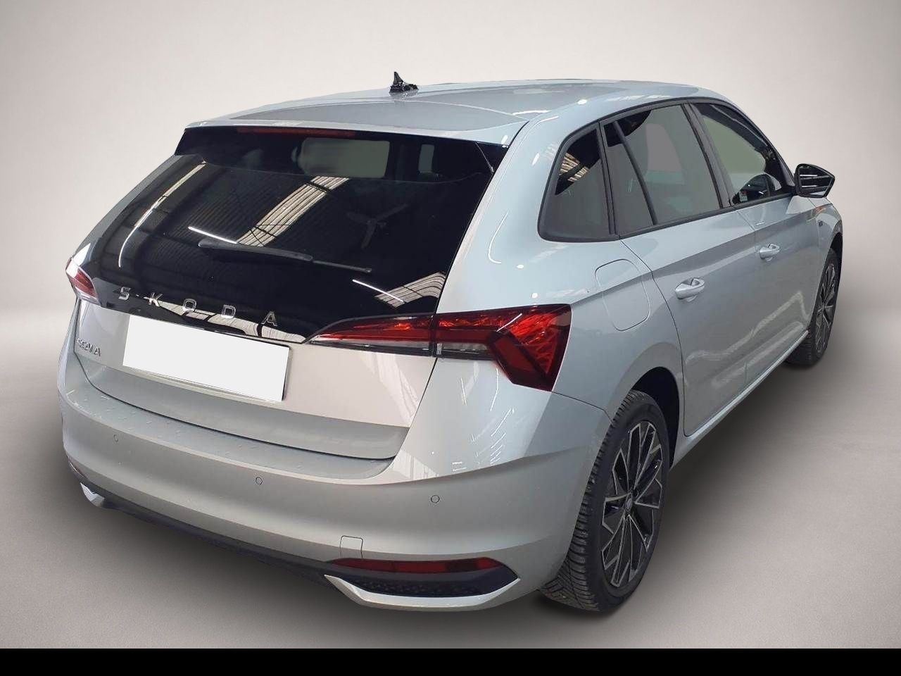 Skoda Scala (11/2025, Benzin)
