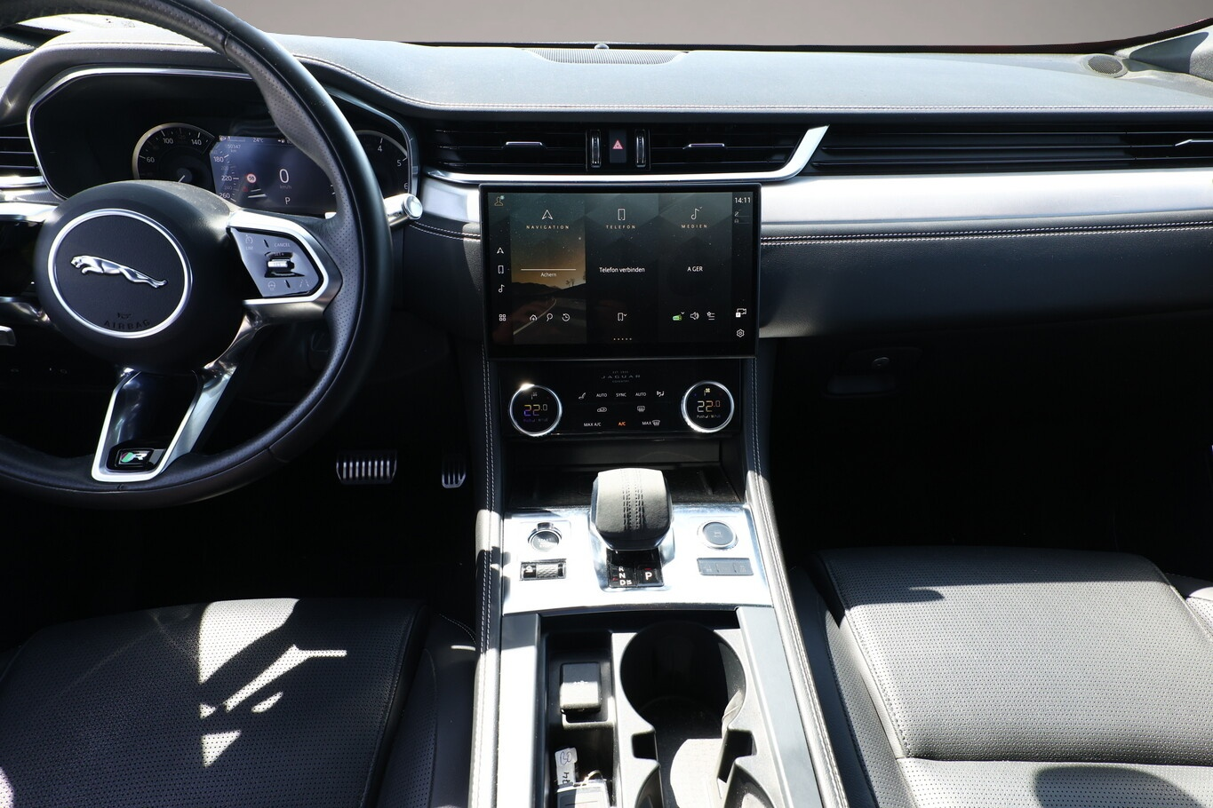 Jaguar F-Pace (08/2022, Benzin)