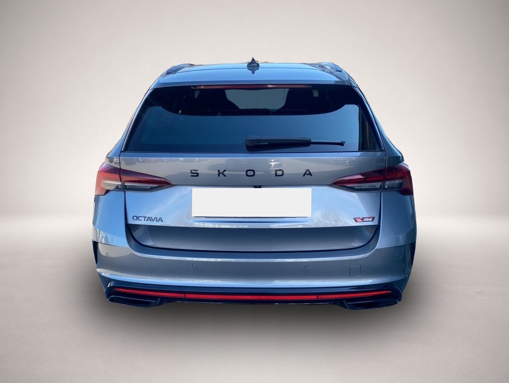 Skoda Octavia (06/2025, Benzin)