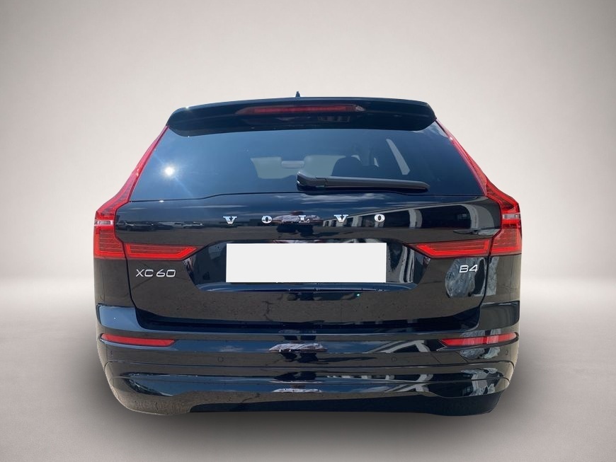 Volvo XC60 (01/2023, Benzin)