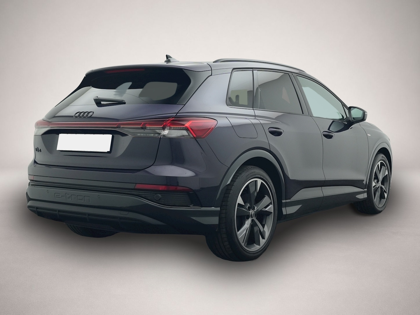 Audi Q4 e-tron (05/2025, ELECTRIC)