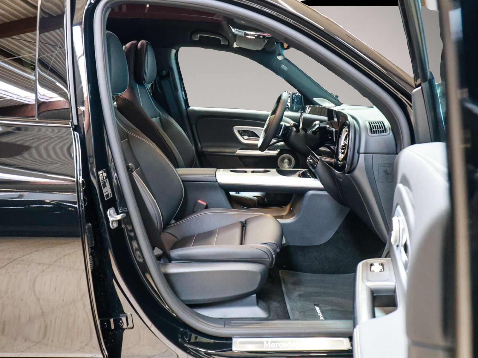 Mercedes-Benz 350 (04/2026, ELECTRIC)