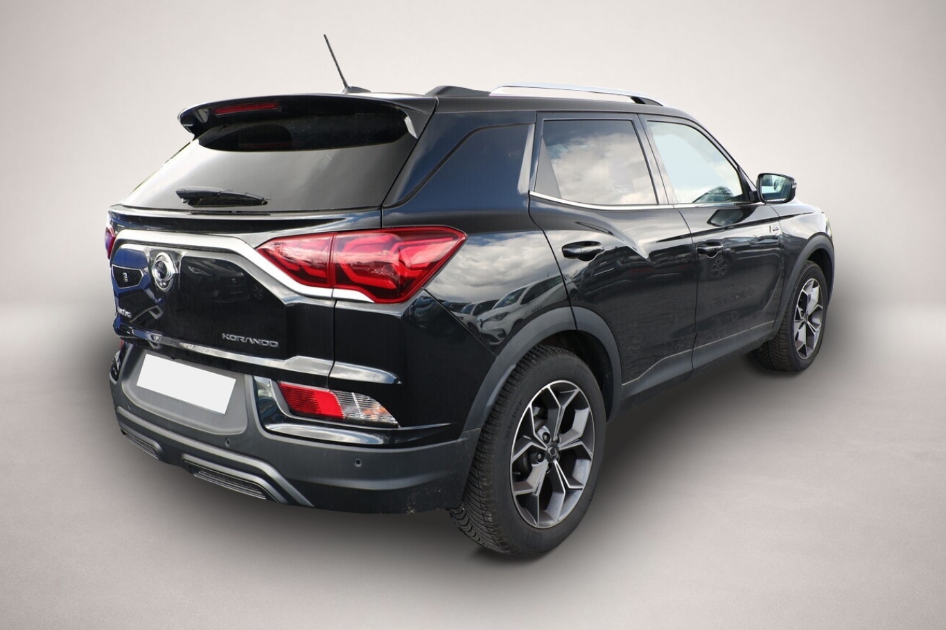 Ssangyong Korando (12/2020, Benzin)