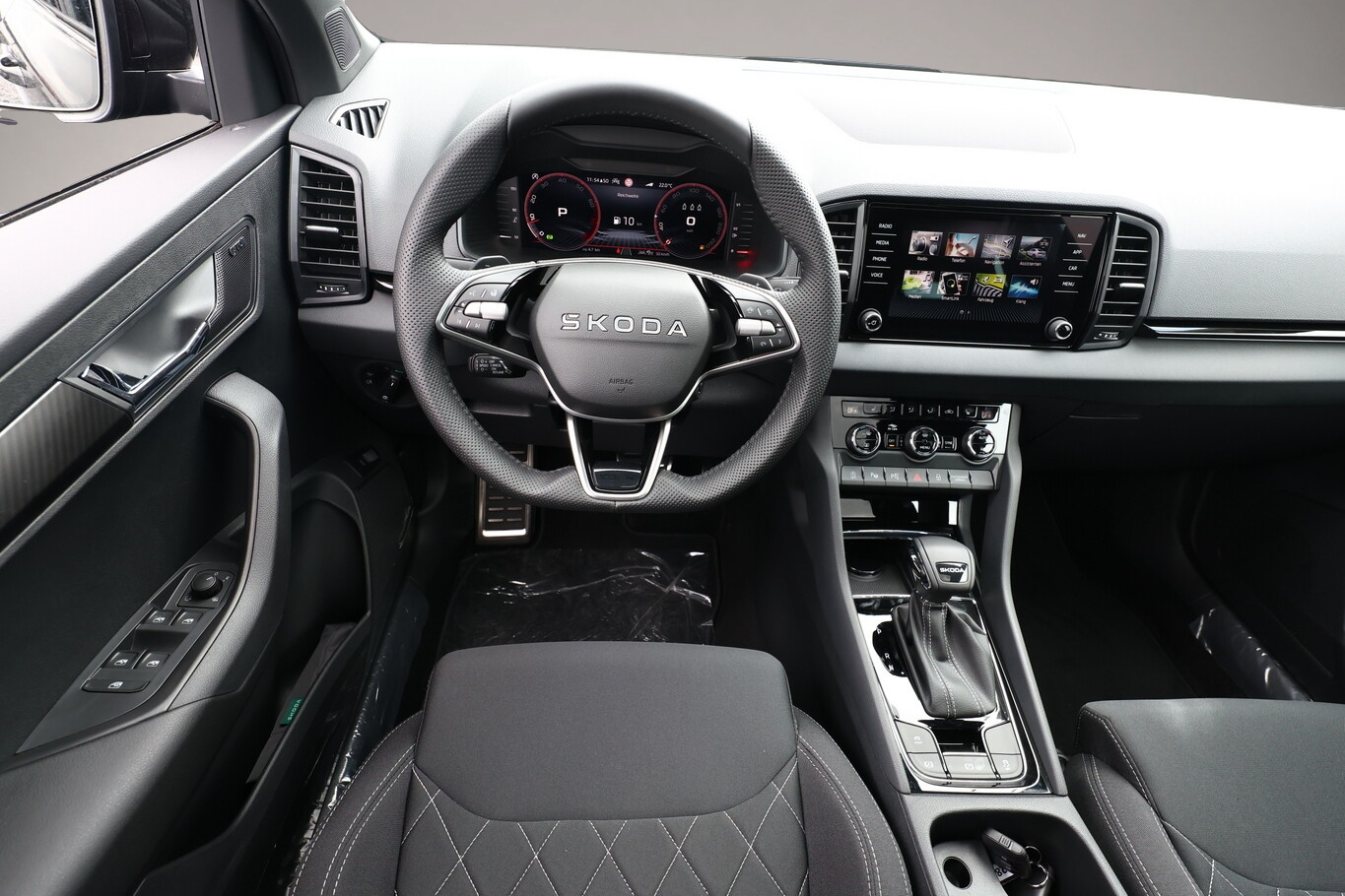 Skoda Karoq (06/2026, Benzin)