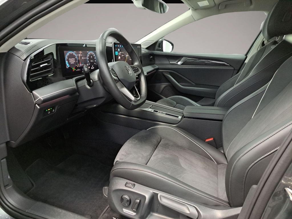 Volkswagen Passat Variant (05/2025, )