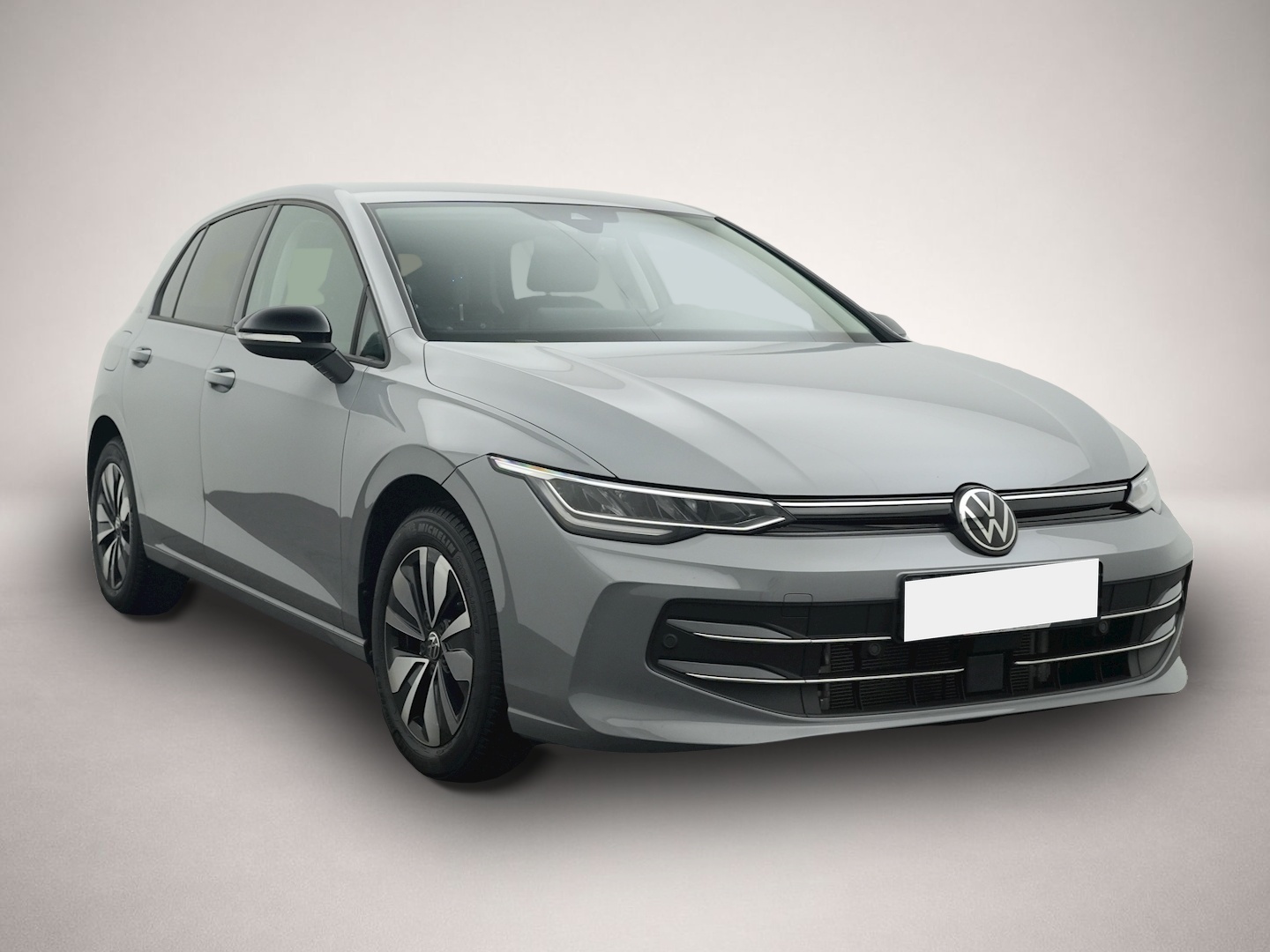 Volkswagen Golf (02/2025, Benzin)