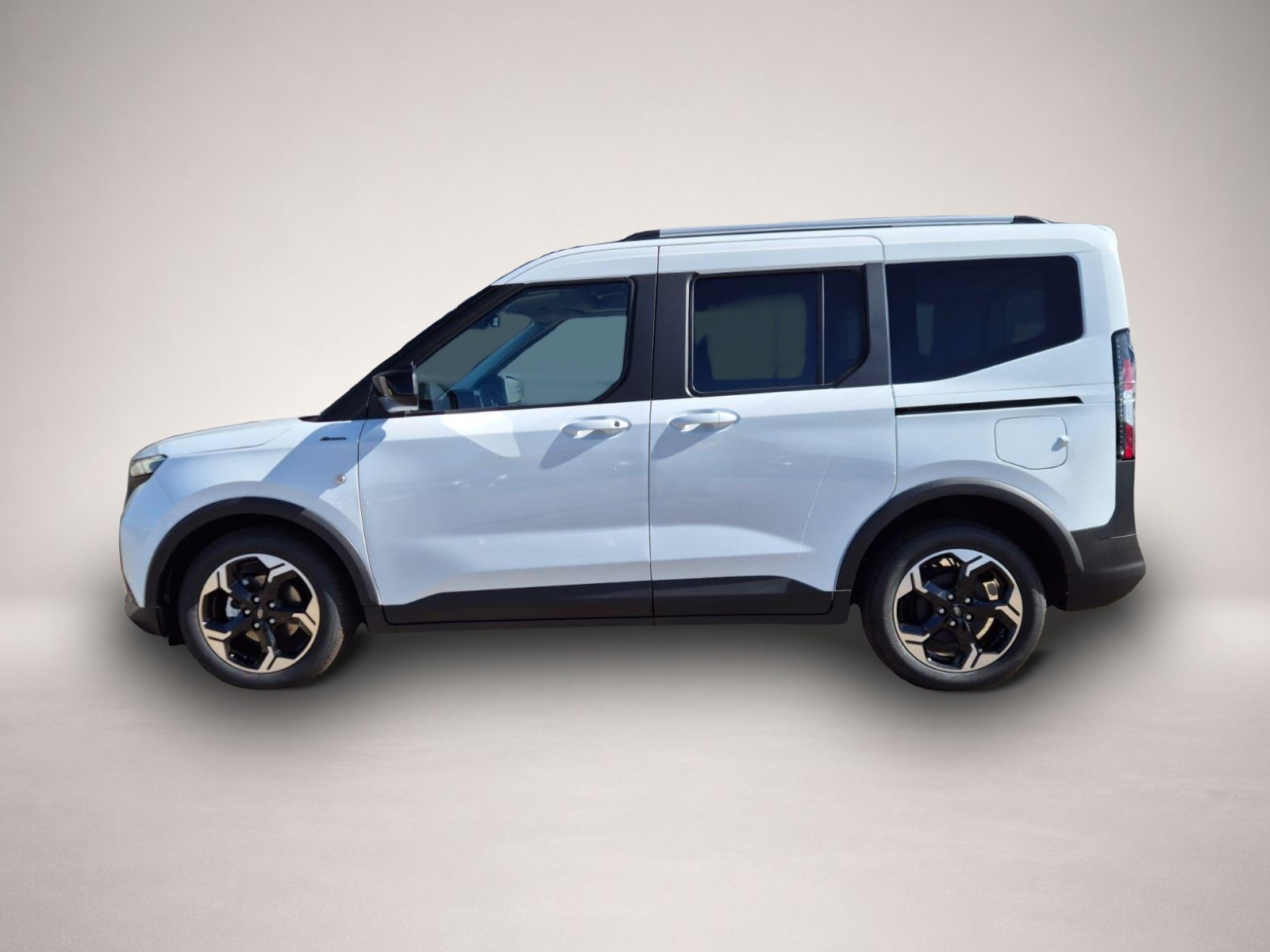 Ford Tourneo (03/2026, Benzin)