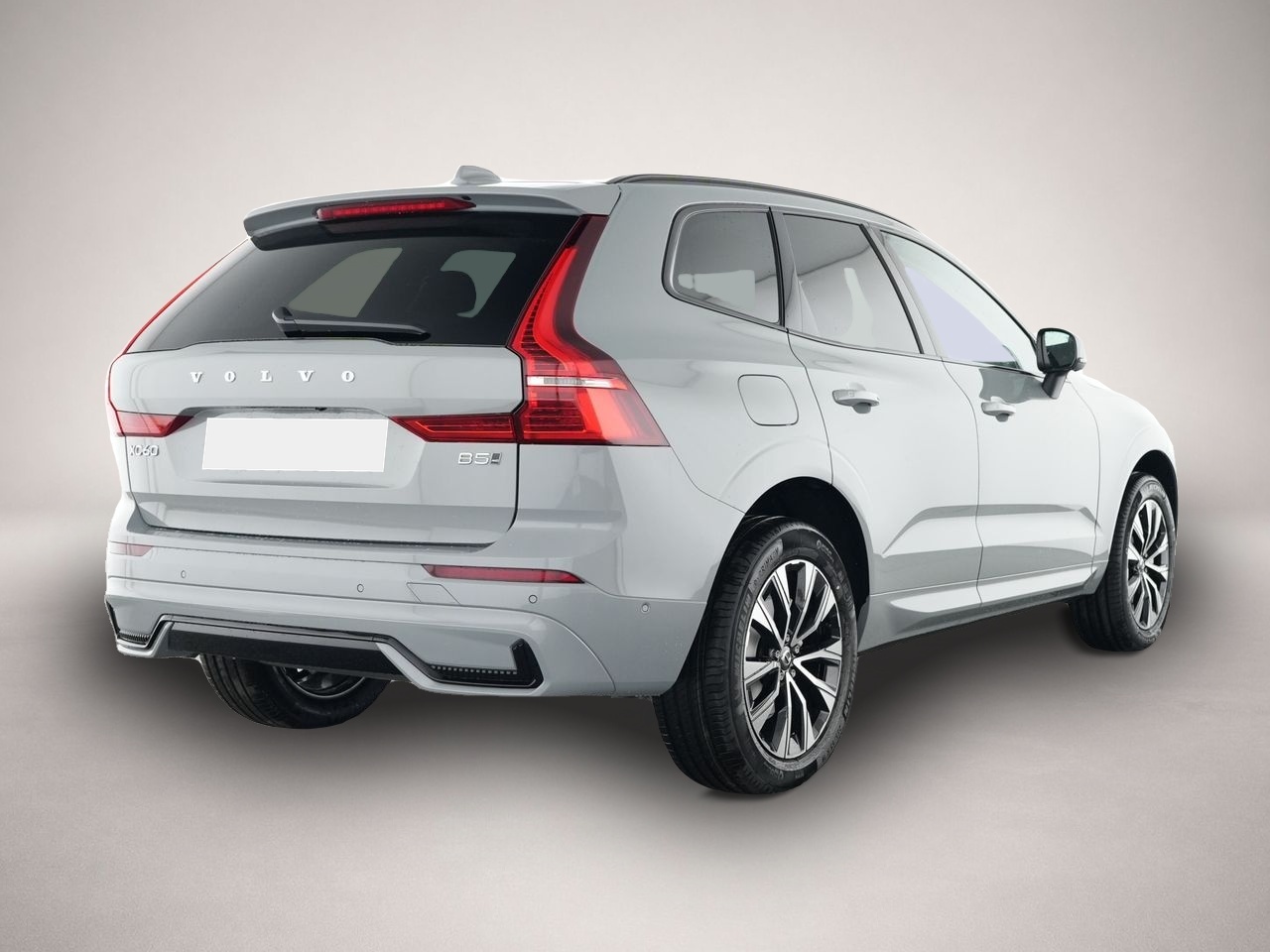 Volvo XC60 (06/2025, Benzin)