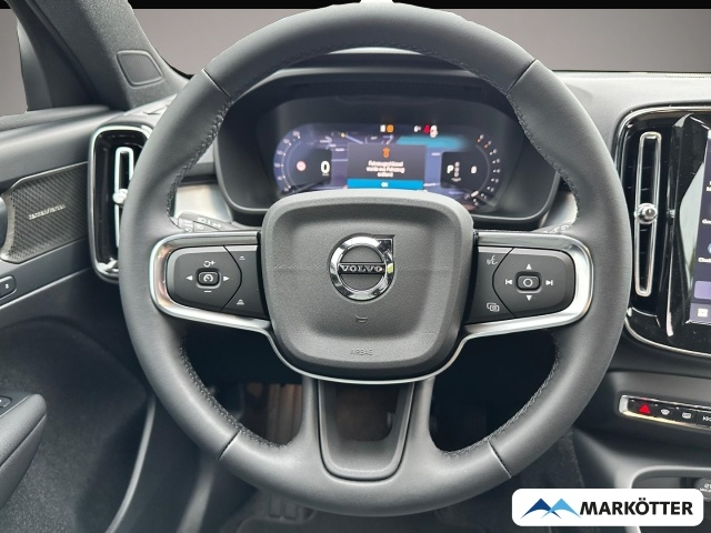 Volvo XC40 (01/2026, Benzin)