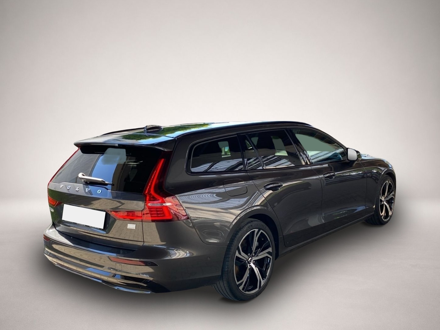 Volvo V60 (05/2023, )