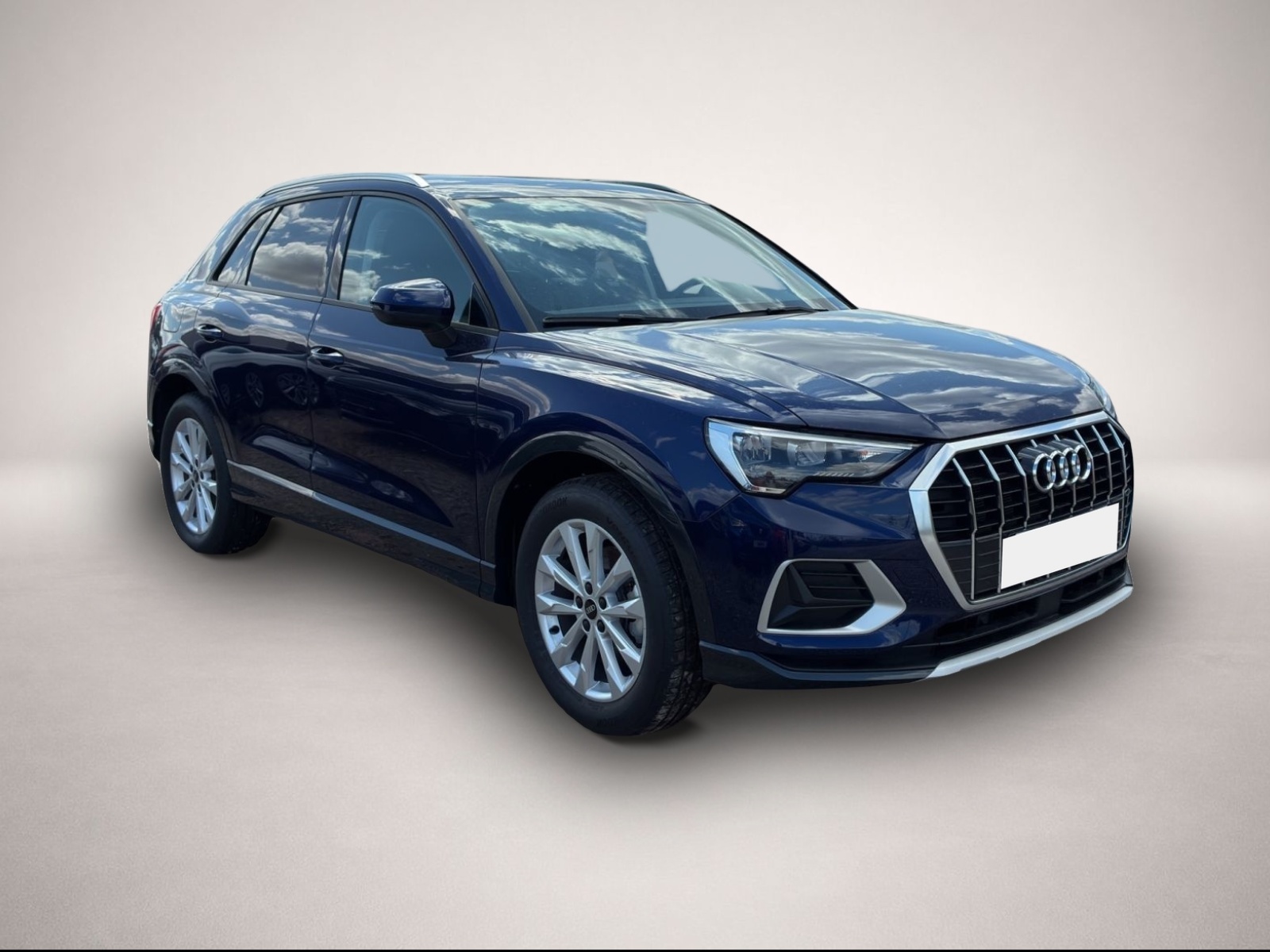 Audi Q3 (09/2025, Benzin)