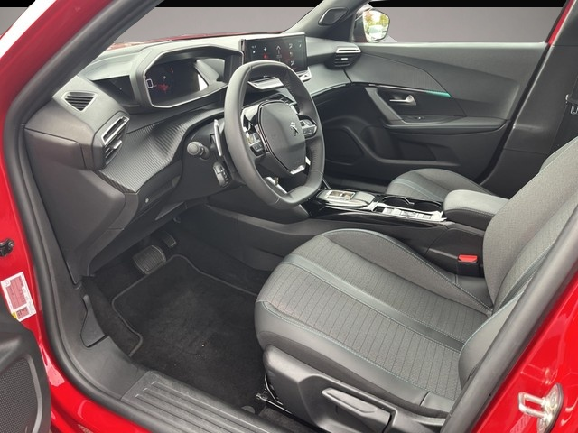 Peugeot 2008 (03/2023, Benzin)
